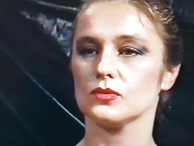 Show Girls – žiūrėkite porno filmą online.