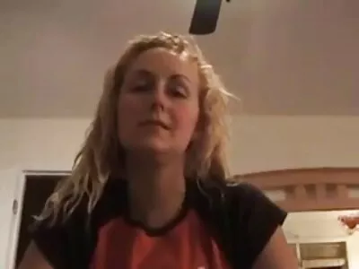 Mama blondinė.