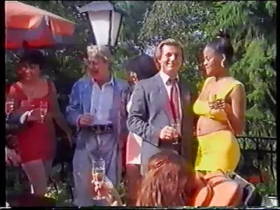 Galinga masturbacija lauke.
