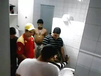 Prislinko miško iškrypėlis.